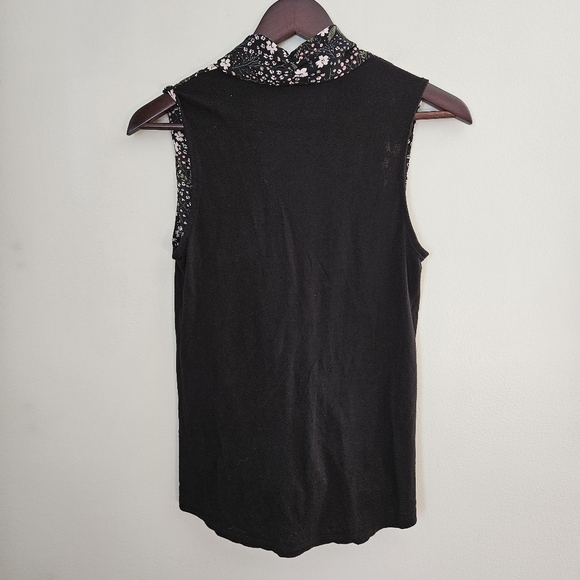 Loft Blouse Tank Top Floral Faux Wrap Black Business Casual Neutral V-Neck - Picture 5 of 8
